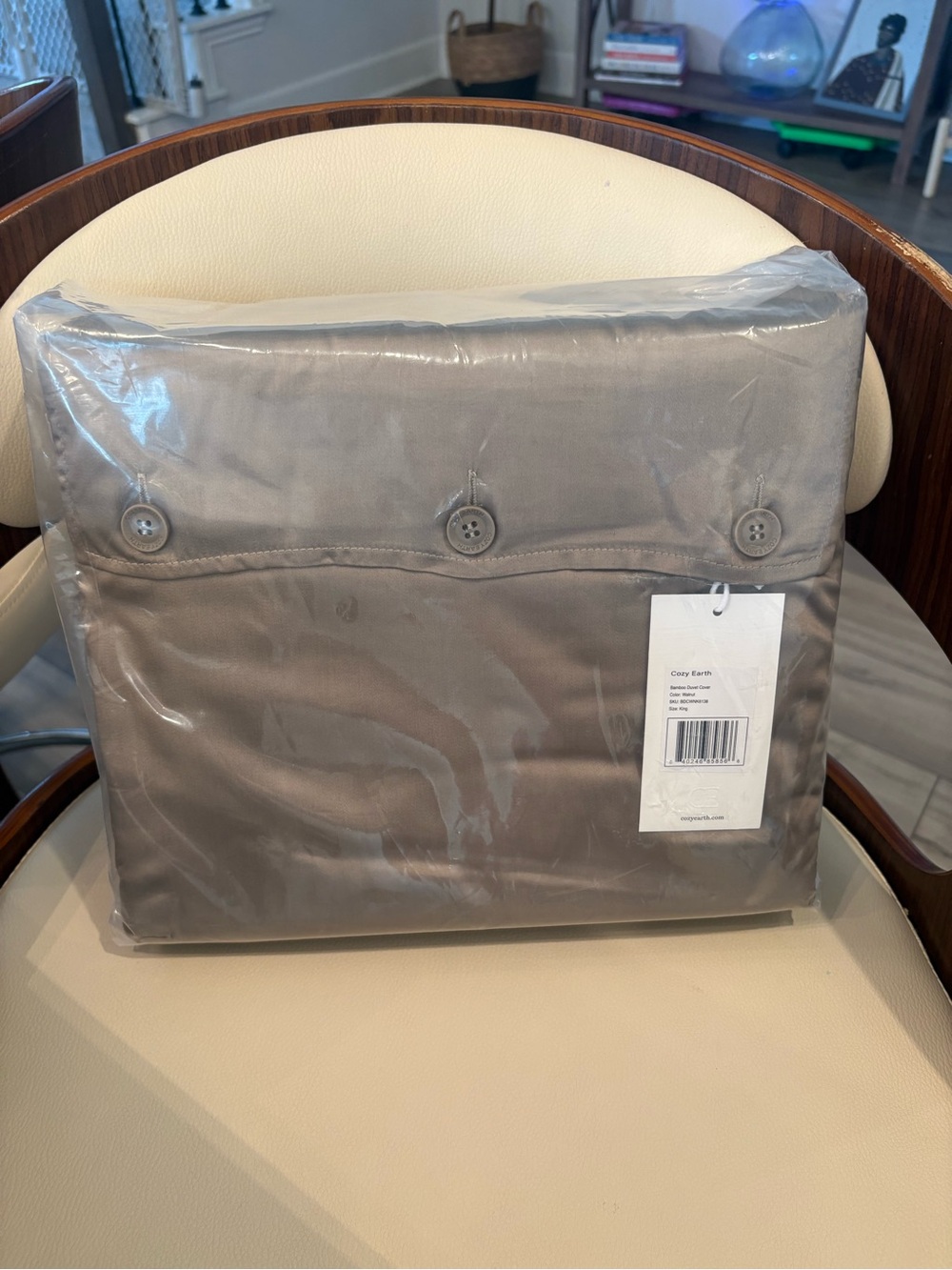 Brand new unopened Cozy Earth King Duvet Cover in Walnut